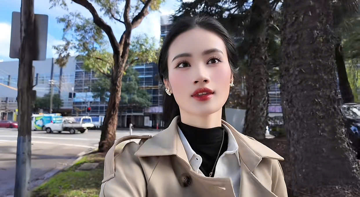 Ý Nhi dát lên người cả trăm triệu sau khi bị soi đi du học tiết kiệm toàn mặc lại đồ cũ