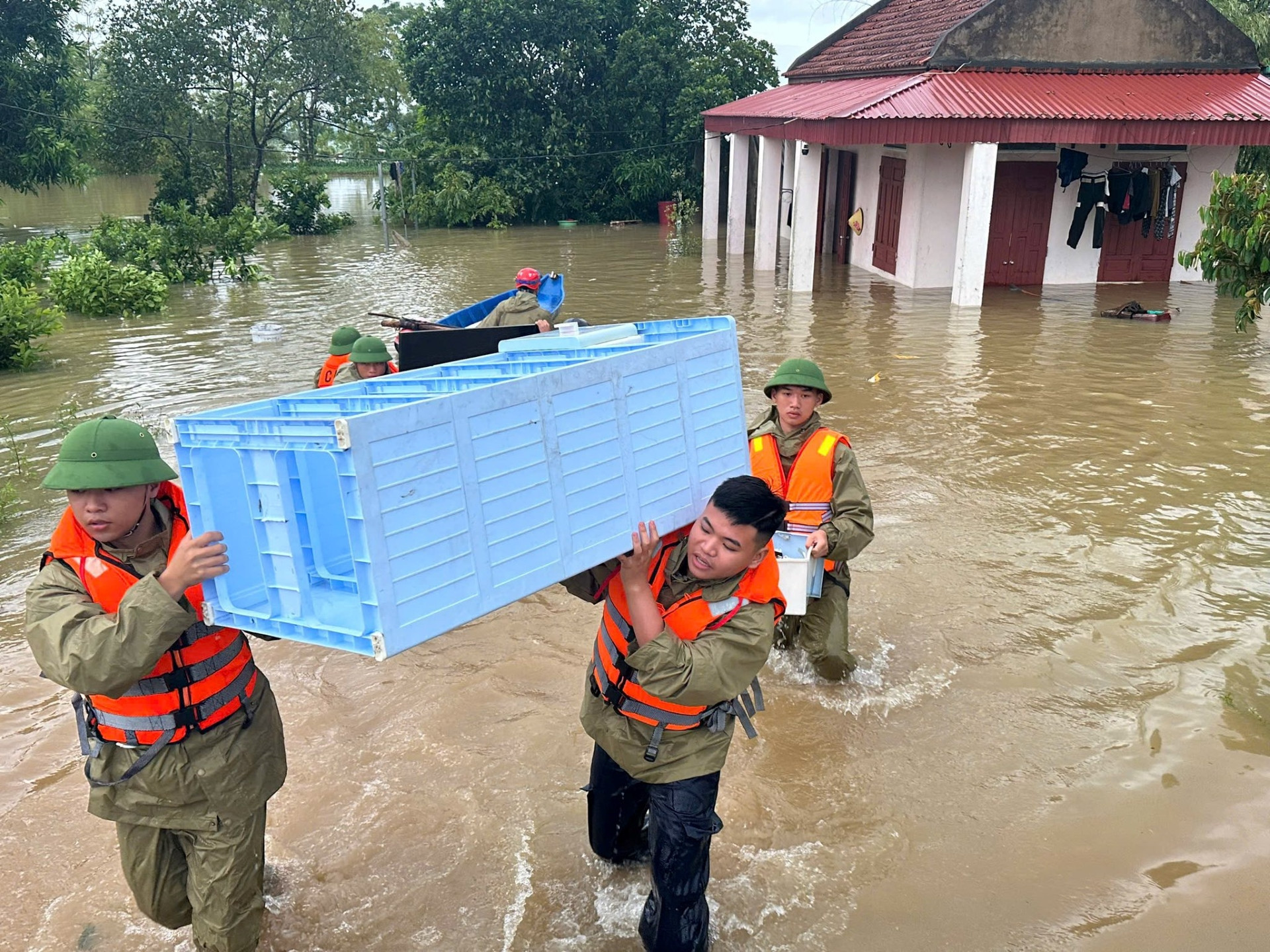 a6Nước sông Thanh Hóa vượt báo động 3.jpg