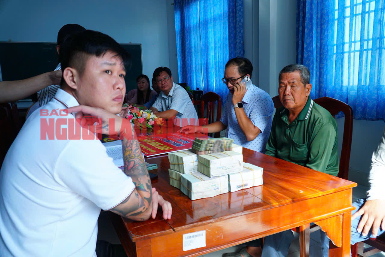 NÓNG: Ông Ba Minh nhận gần 1,6 tỉ đồng từ 2 Facebooker- Ảnh 4.