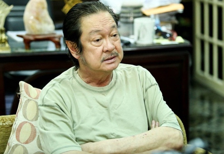 Chánh Tín sống khổ sở vì vỡ nợ trước khi qua đời.