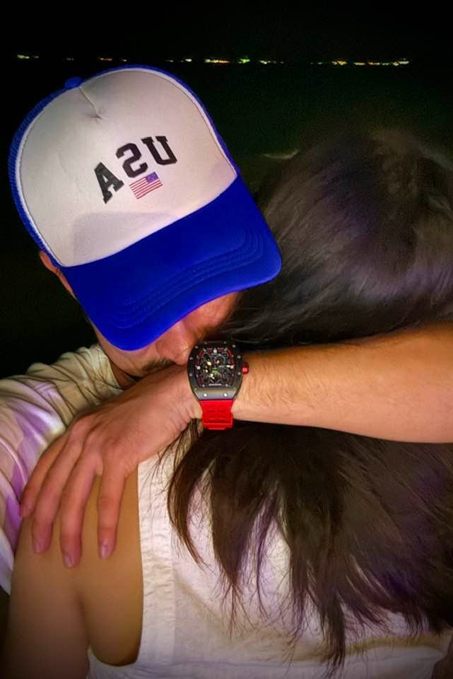 Huy Khánh công khai bạn gái mới sau ly hôn Mạc Anh Thư