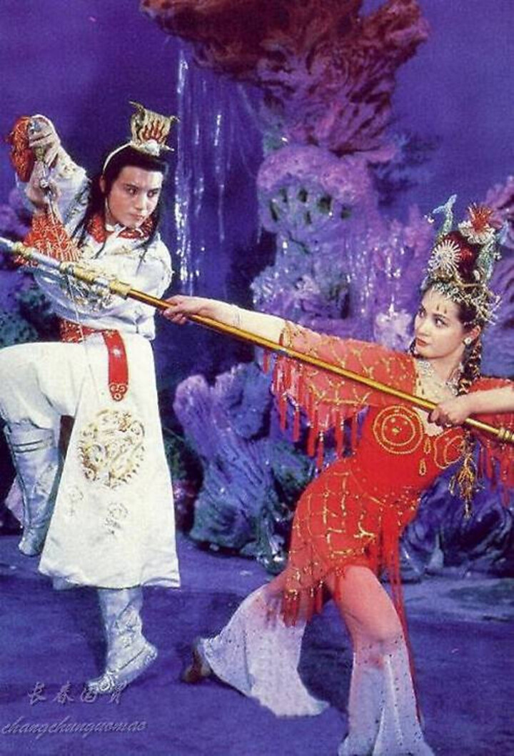Cảnh đấu võ giữa hai nhân vật – Vạn Thánh và Bạch Long – trở thành một trong những phân đoạn đáng nhớ nhất phim