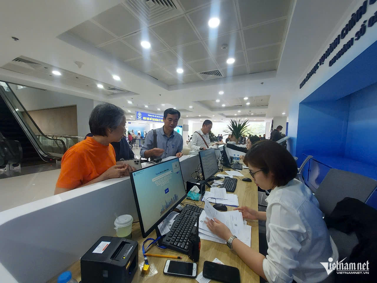 w hanh chinh cong 101234.jpeg