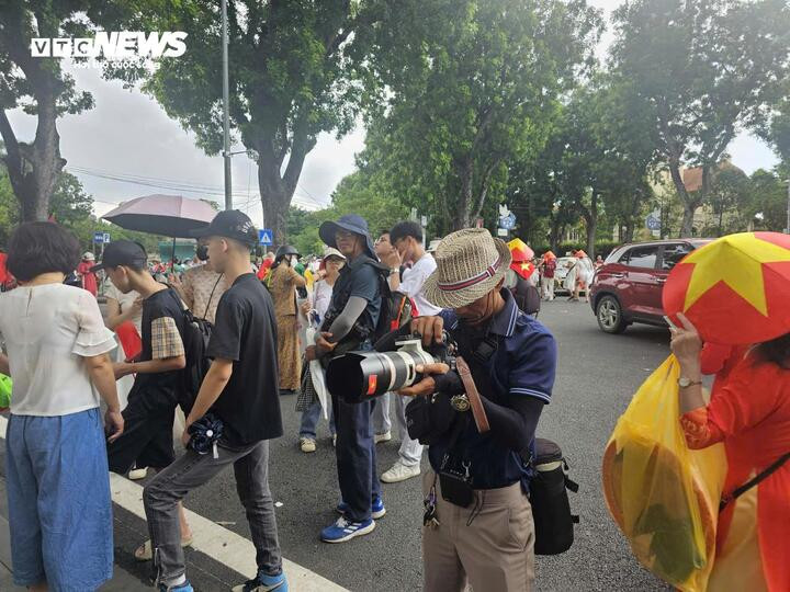 Chụp ảnh kỷ niệm cũng là một trong những dịch vụ