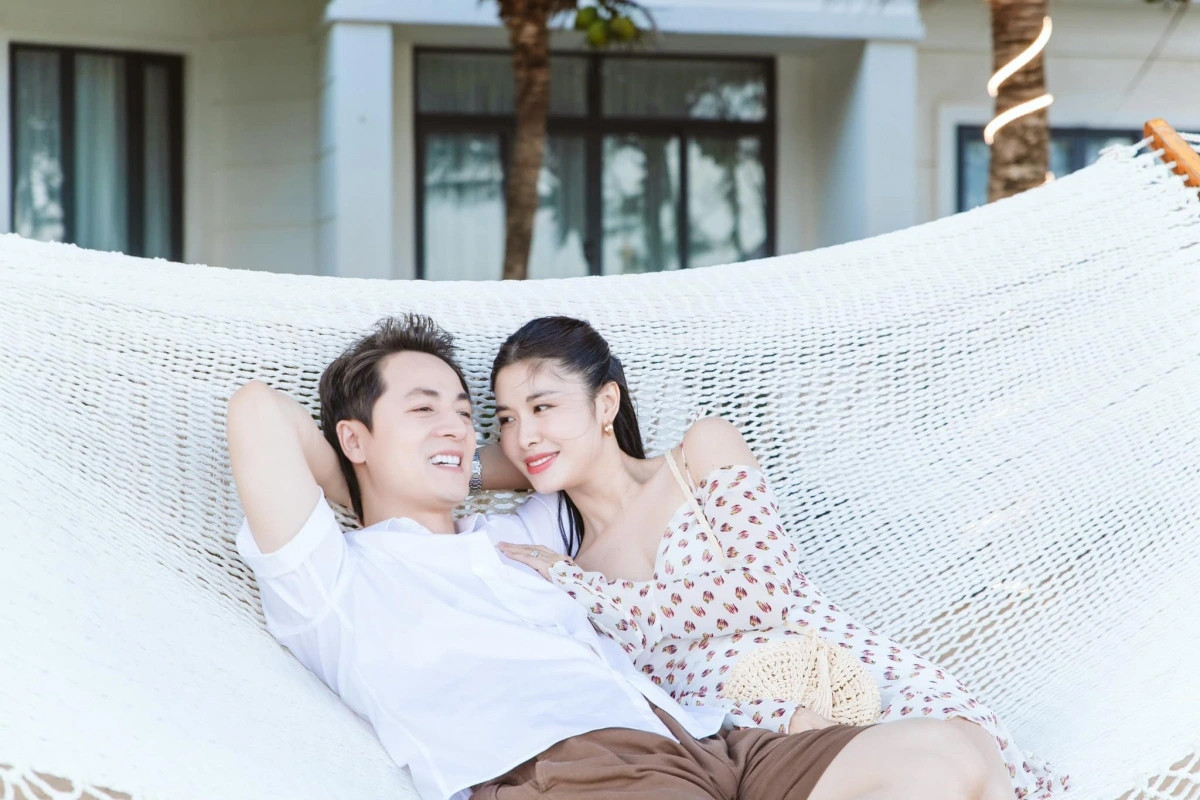 Nam ca sĩ từng mắc bệnh nghiêm trọng: Sở hữu biệt thự triệu đô, tuổi 42 có cuộc sống hôn nhân viên mãn- Ảnh 12.