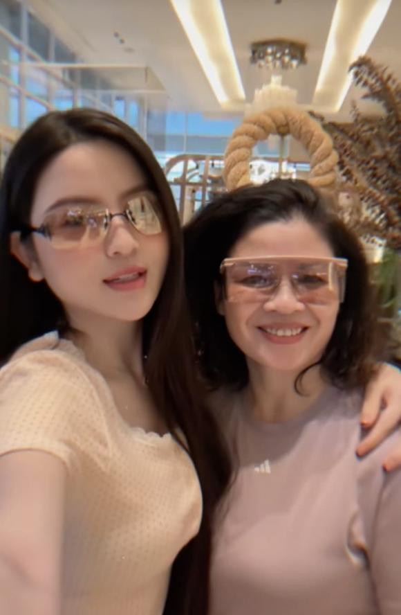 Chu Thanh Huyền bất ngờ bị một tài khoản phốt lấy Quang Hải vì tiền ké fame nổi tiếng