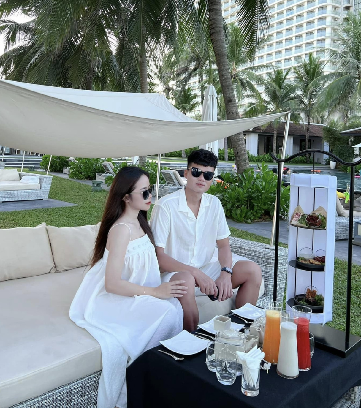 Nhan sắc hot girl của nữ nhân viên ngân hàng vừa kết hôn với cựu sao U23 Việt Nam - Ảnh 7.