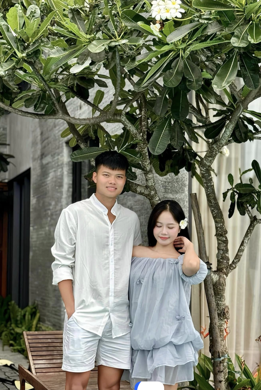 Nhan sắc hot girl của nữ nhân viên ngân hàng vừa kết hôn với cựu sao U23 Việt Nam - Ảnh 5.