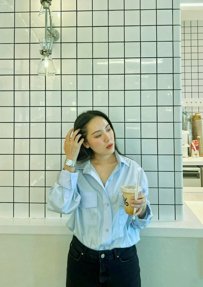 Phương Linh tuổi tứ tuần đẹp không góc chết mặc gì cũng sang