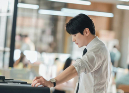 Quyết định thừa kế bất công của cha khiến số phận hai anh em rẽ sang hai hướng trái ngược - Ảnh 1.