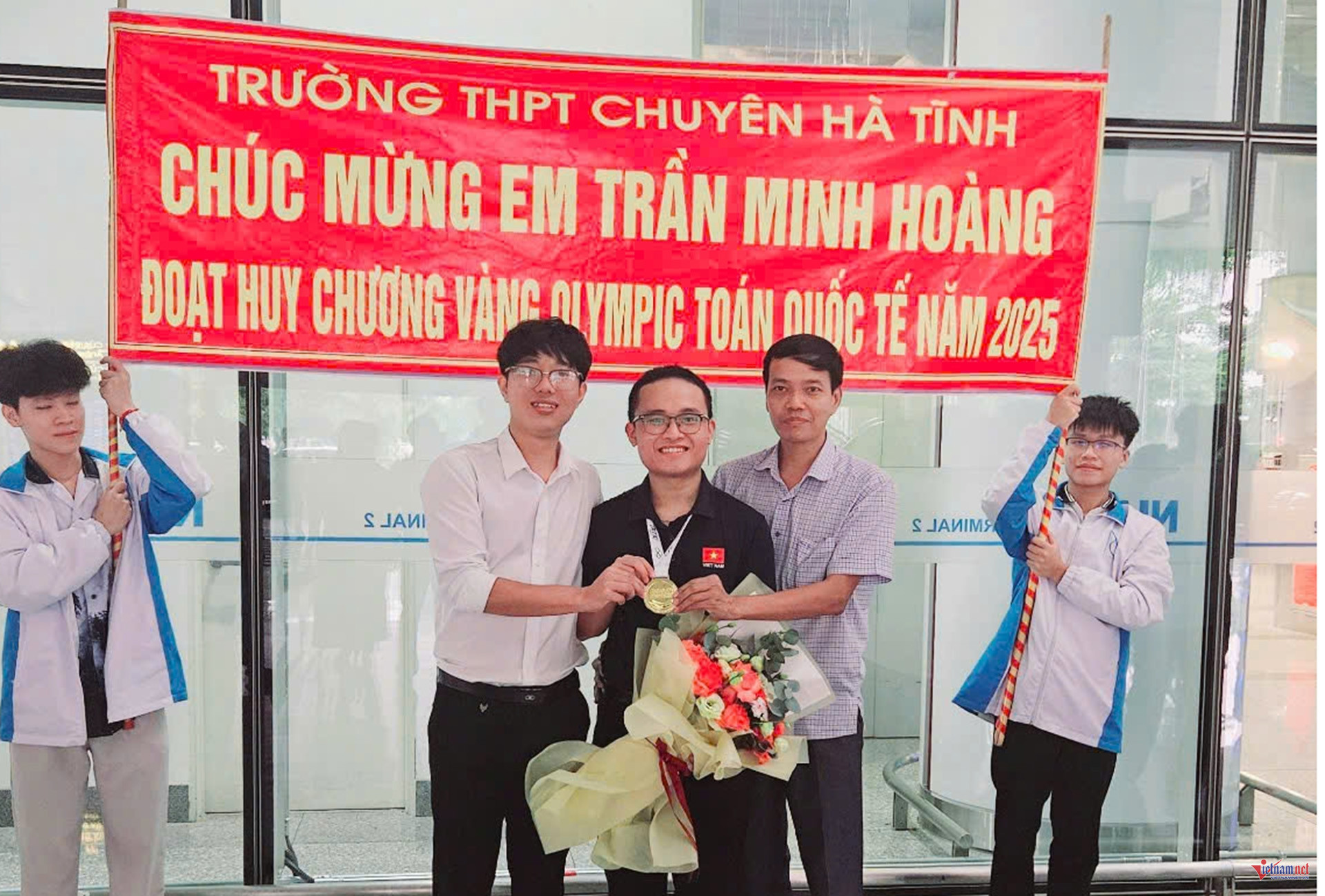 W-ảnh 4  Thầy Hữu cùng Mình Hoàng copy.jpg