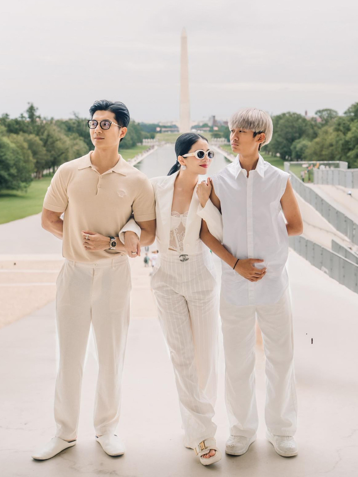 Diện mạo cao lớn nhận chẳng ra của con trai Lệ Quyên và chồng cũ đại gia