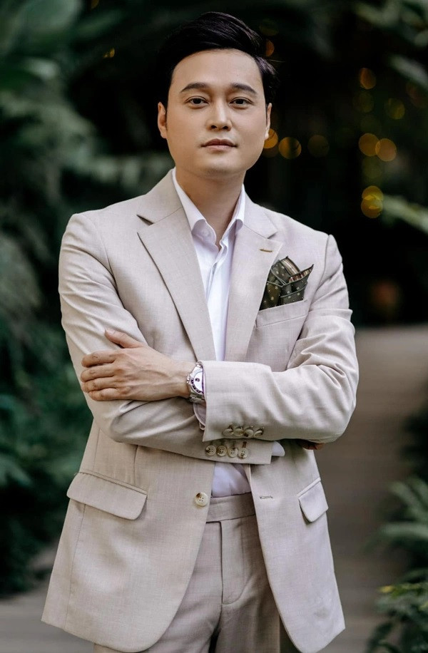 Cuộc sống sang chảnh của nam ca sĩ 43 tuổi có đời tư sạch bậc nhất Vbiz- Ảnh 5.