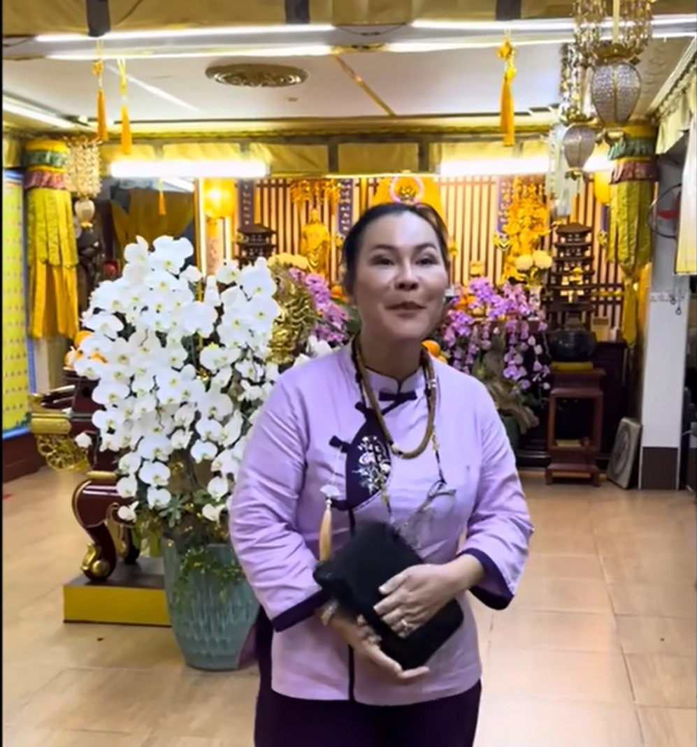 Vợ Quý Bình bật khóc quyết định khởi kiện khi bị tung tin đồn thất thiệt về đời tư