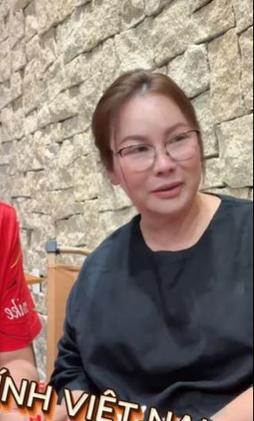 Phản ứng khó tin của vợ Quý Bình khi bị nghi chiếm tài sản sau khi chồng qua đời