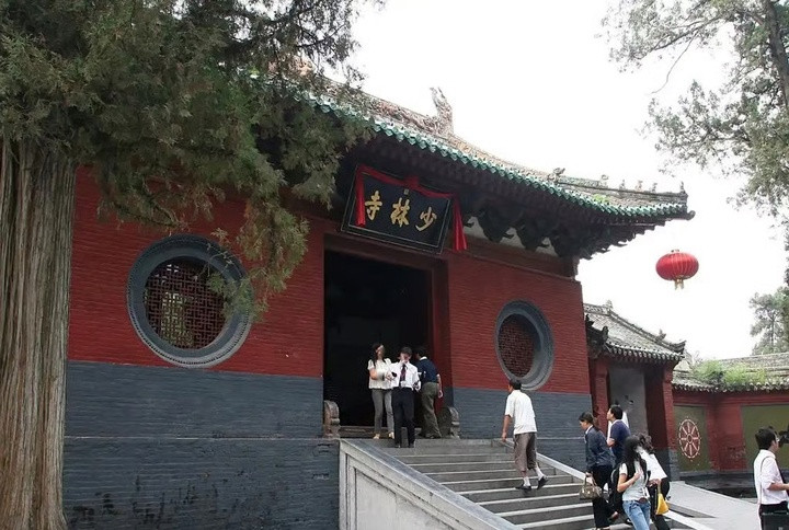 Chùa Thiếu Lâm đón nhiều du khách trong và ngoài nước đến tham quan. (Ảnh: Baidu)