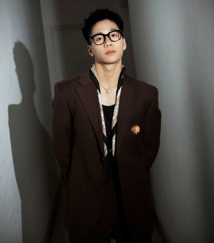 Ngoại hình điển trai của Trần Gia Huy ngoài đời.