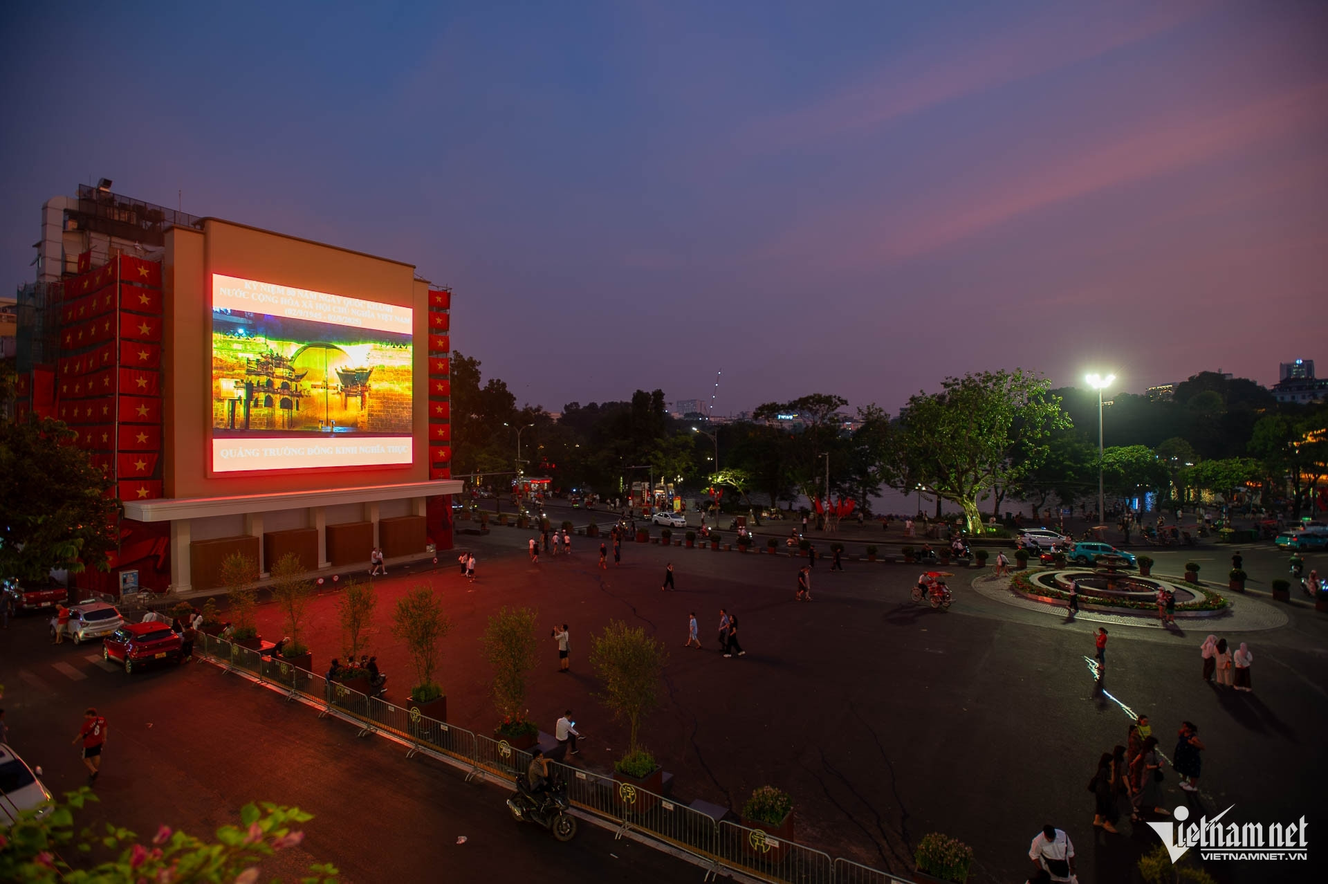 W-QuangTruong_dongkinhnghiathuc 19.jpg