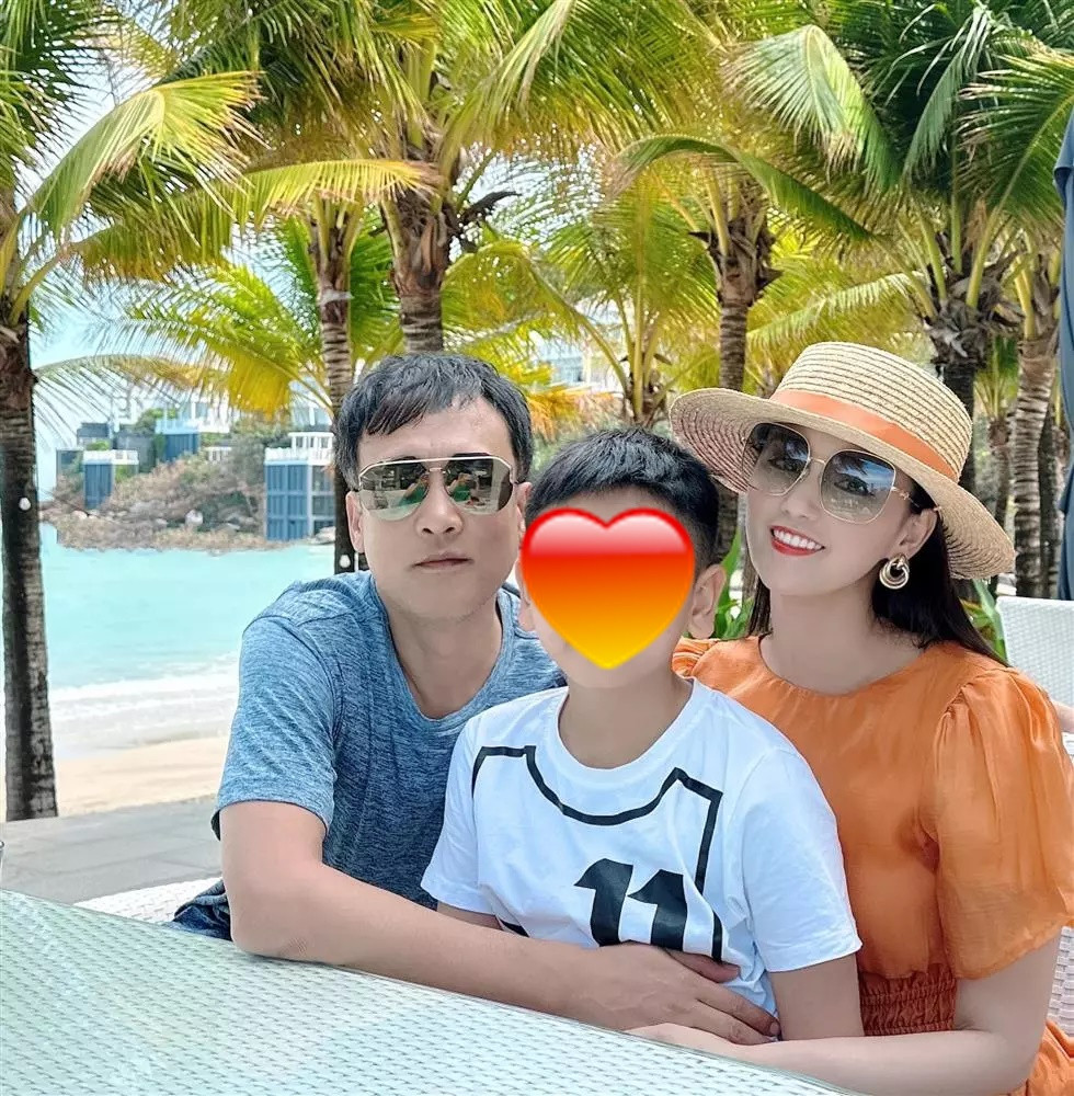 Nữ diễn viên xinh đẹp, giàu có nhất nhì show biz: Sở hữu biệt thự bề thế ở Hà Nội, tuổi 40 hạnh phúc bên chồng - Ảnh 11.