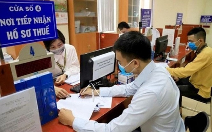 Nhiều ý kiến đề xuất nâng mức giảm trừ gia cảnh ngay năm nay. (Ảnh minh họa)