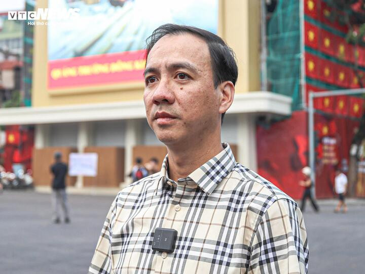 Ông Nguyễn Mạnh Cường, Viện phó Viện Quy hoạch kiến trúc đô thị trả lời báo chí chiều 10/9. (Ảnh: Minh Đức)