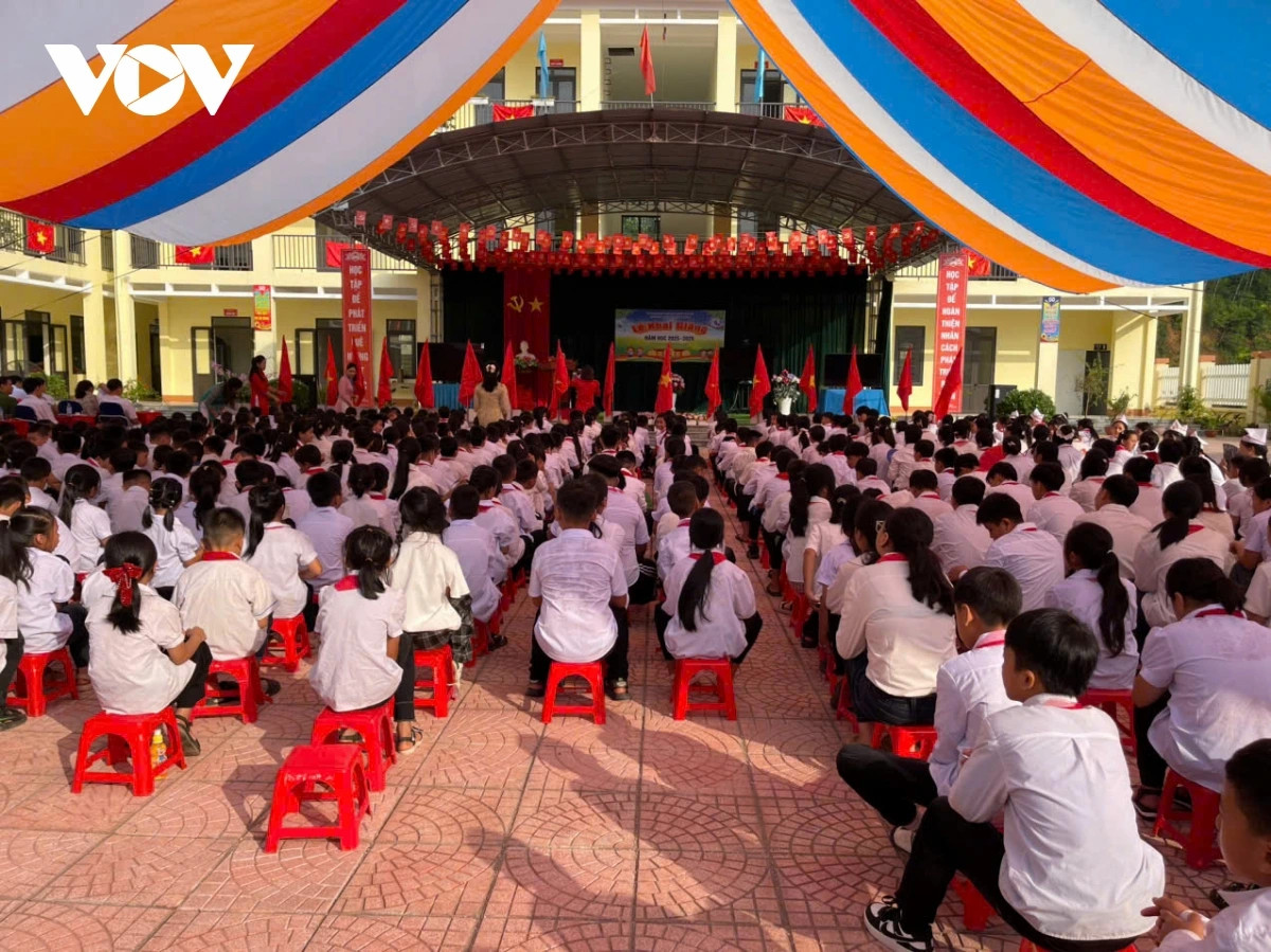 lam thu van bua vay phu huynh hinh anh 1