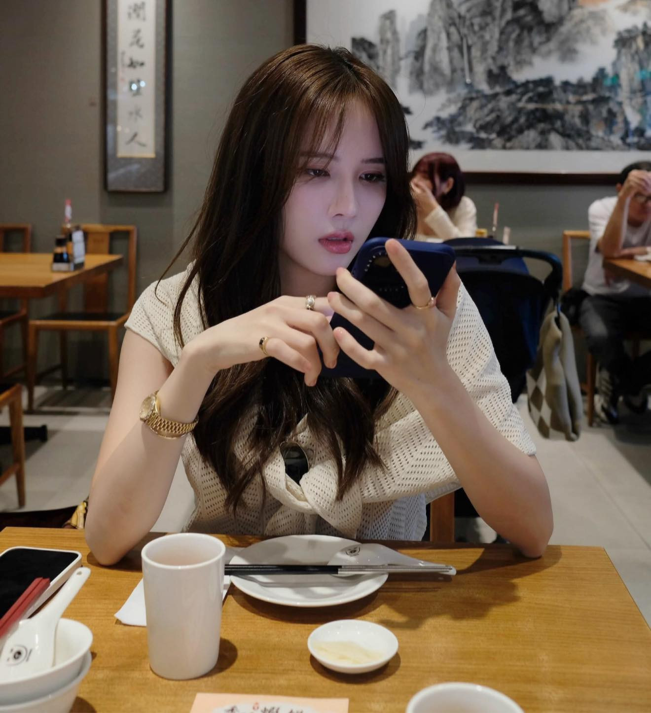 Thiều Bảo Trâm khoe sắc vóc đỉnh chóp trong chuyến du lịch Đài Loan