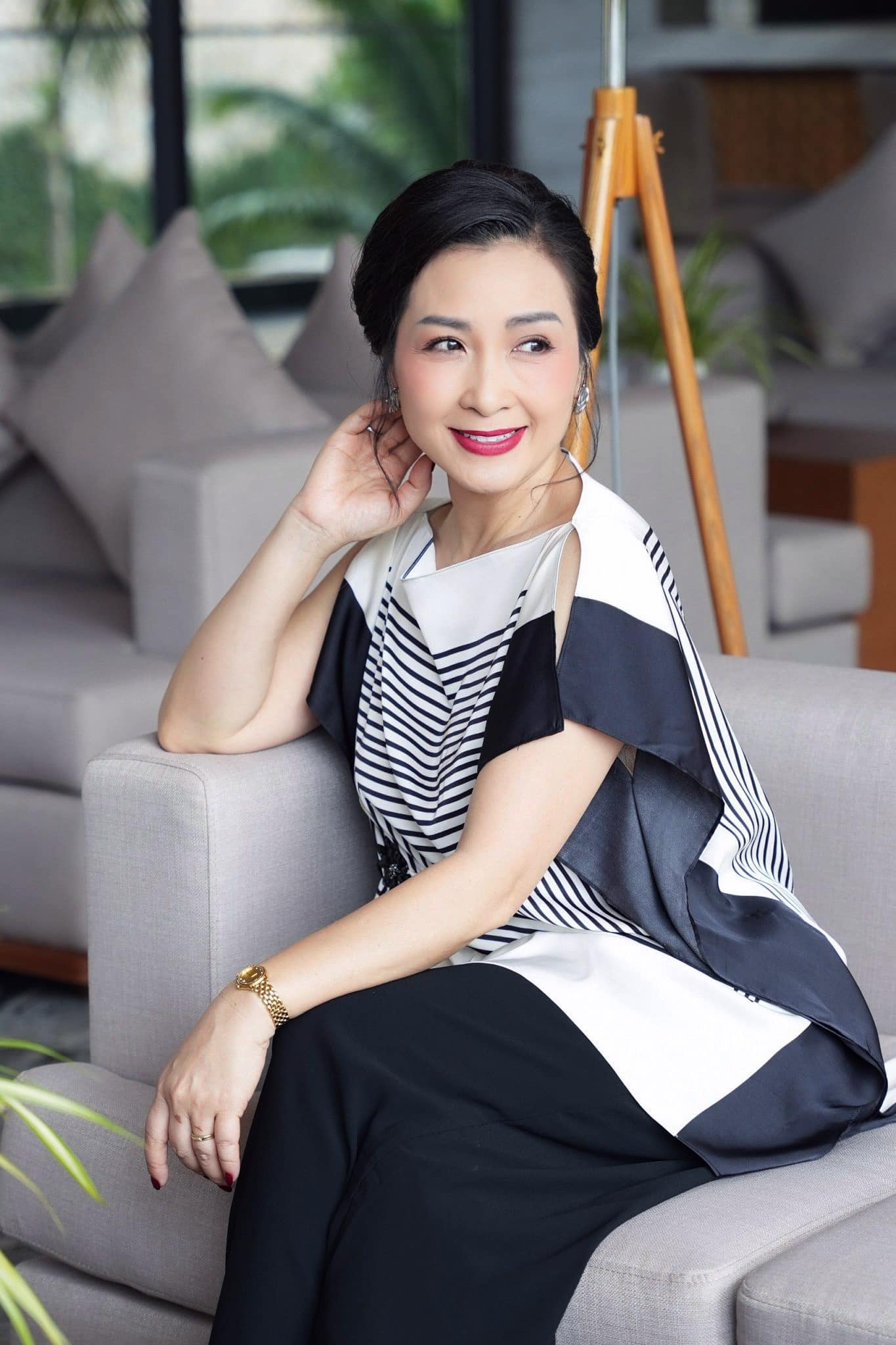 Khánh Huyền  - Ảnh 8.