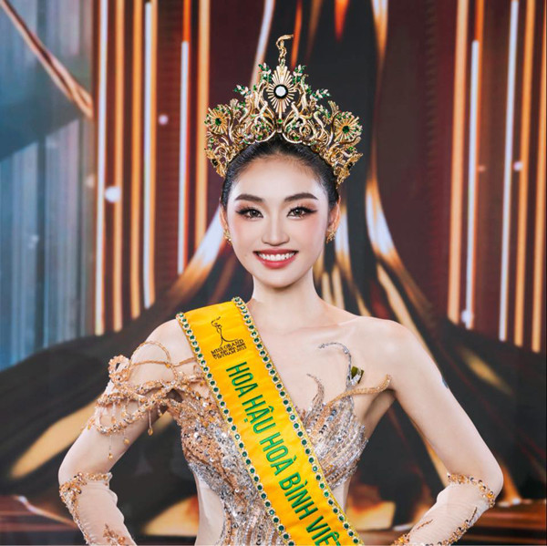 Cô gái 2K4 vừa đăng quang Miss Grand Việt Nam có gu thời trang sexy, cá tính ra sao? - Ảnh 2.