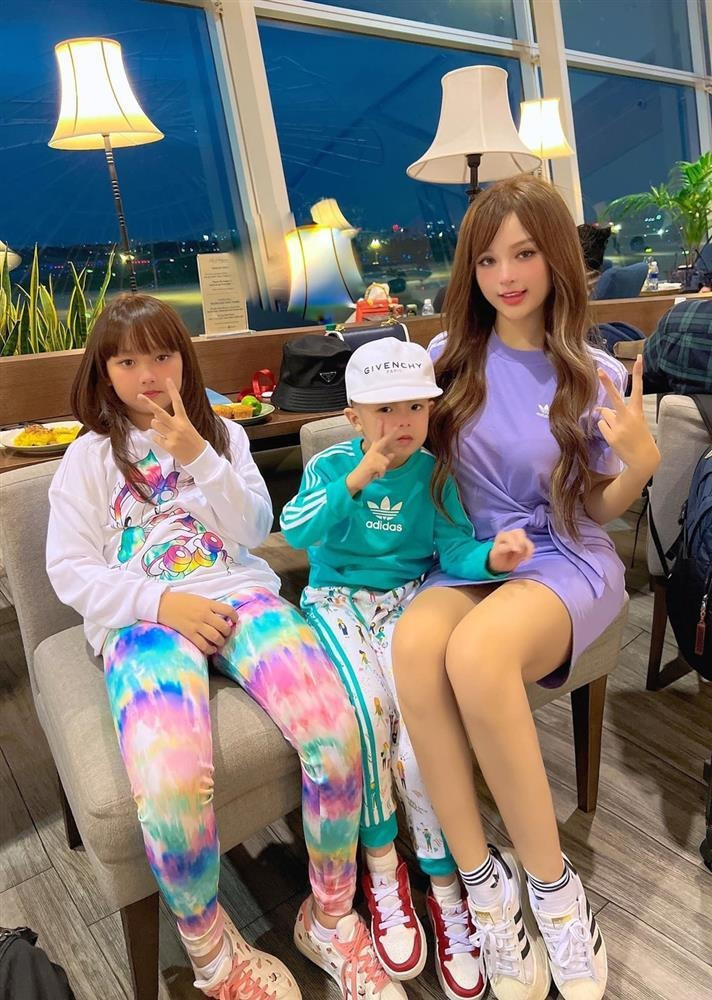 Hiếm khi lộ diện quý tử nhà Huyền Baby lập tức gây sốt trong ngày sinh nhật 8 tuổi