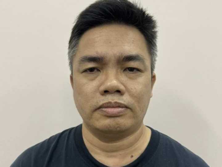 Lê Trần Sơn bị khởi tố tội lừa đảo chiếm đoạt tài sản.