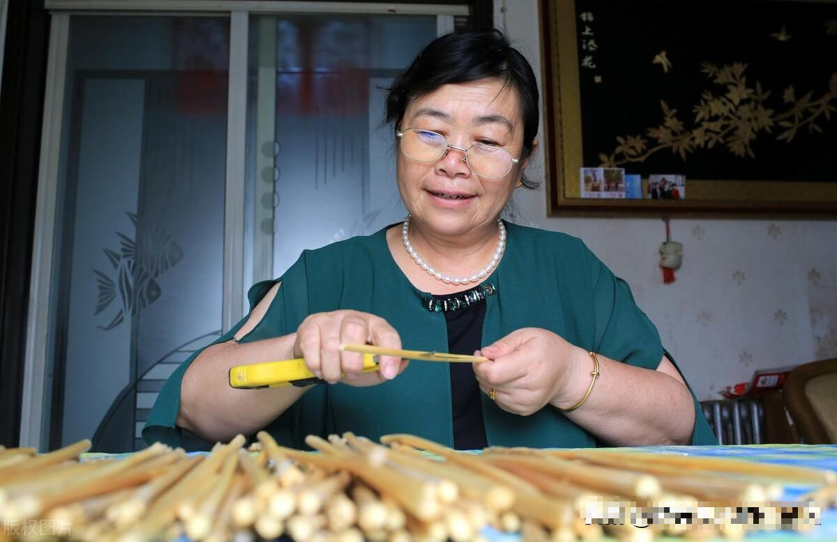 Không lương hưu vẫn an nhàn tuổi già: Bí quyết nghỉ hưu khôn ngoan của cụ bà U70 - Ảnh 1.