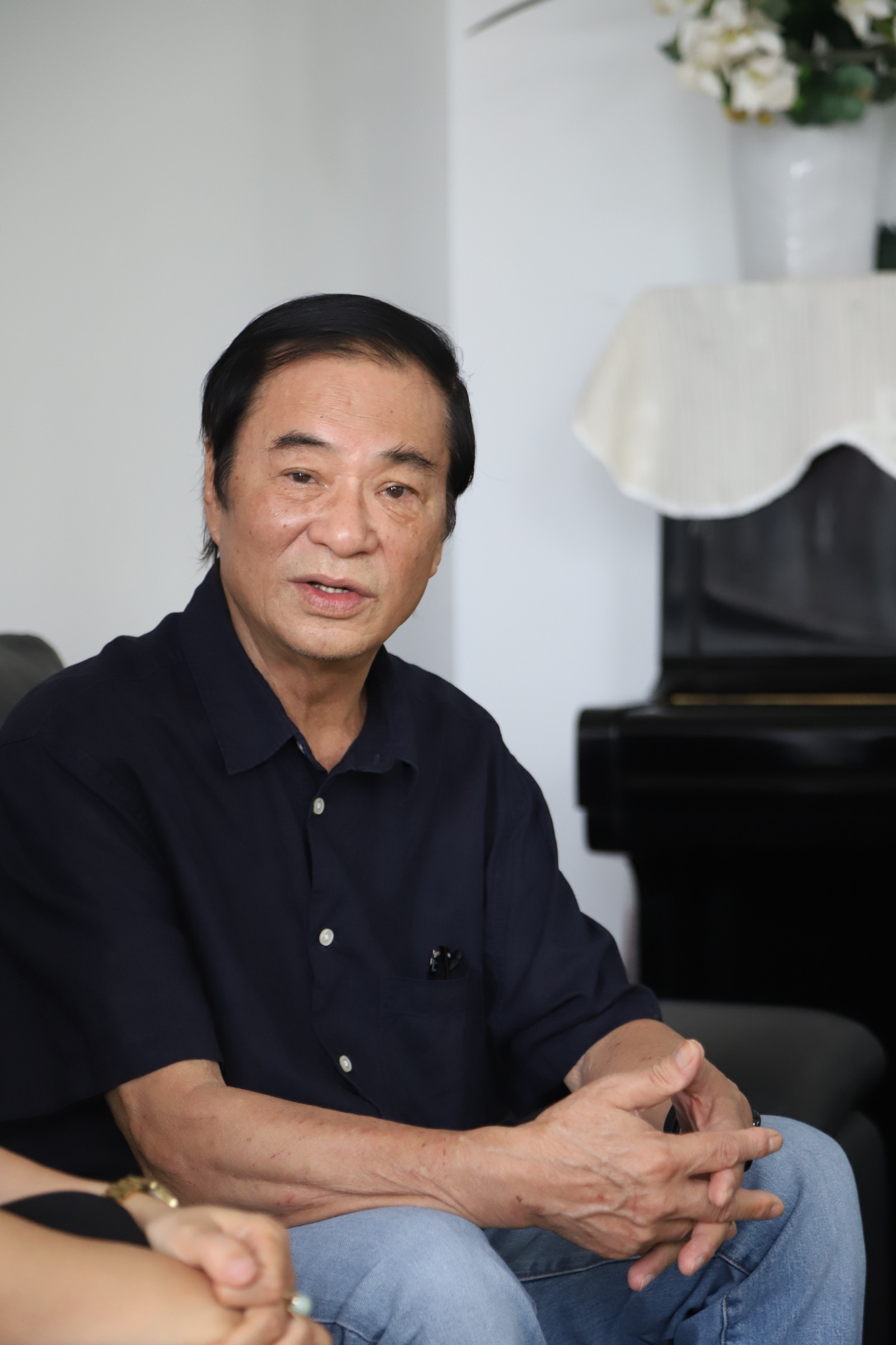 NSND Khải Hưng: Tôi sốc khi Khải Anh nghỉ việc ở VTV - Ảnh 2.