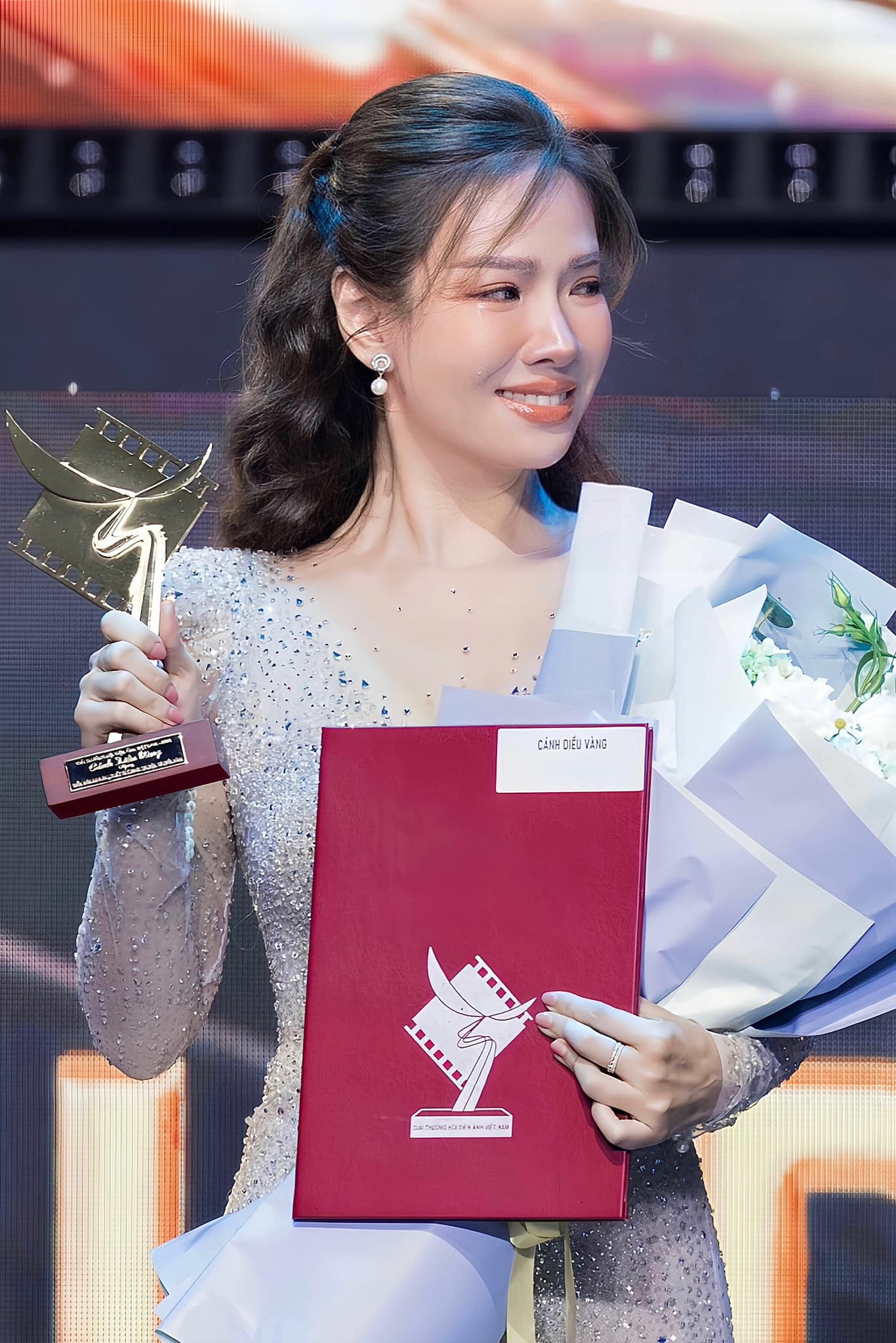 MC Đan Lêhân dung con dâu tài sắc của NSND Khải Hưng - Ảnh 4.