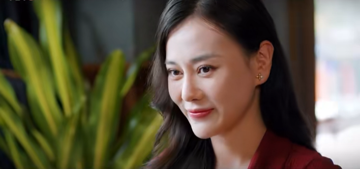 Chiếu túi Phương Oanh flex với hội phú bà Gió Ngang Khoảng Trời Xanh xịn xò cỡ nào