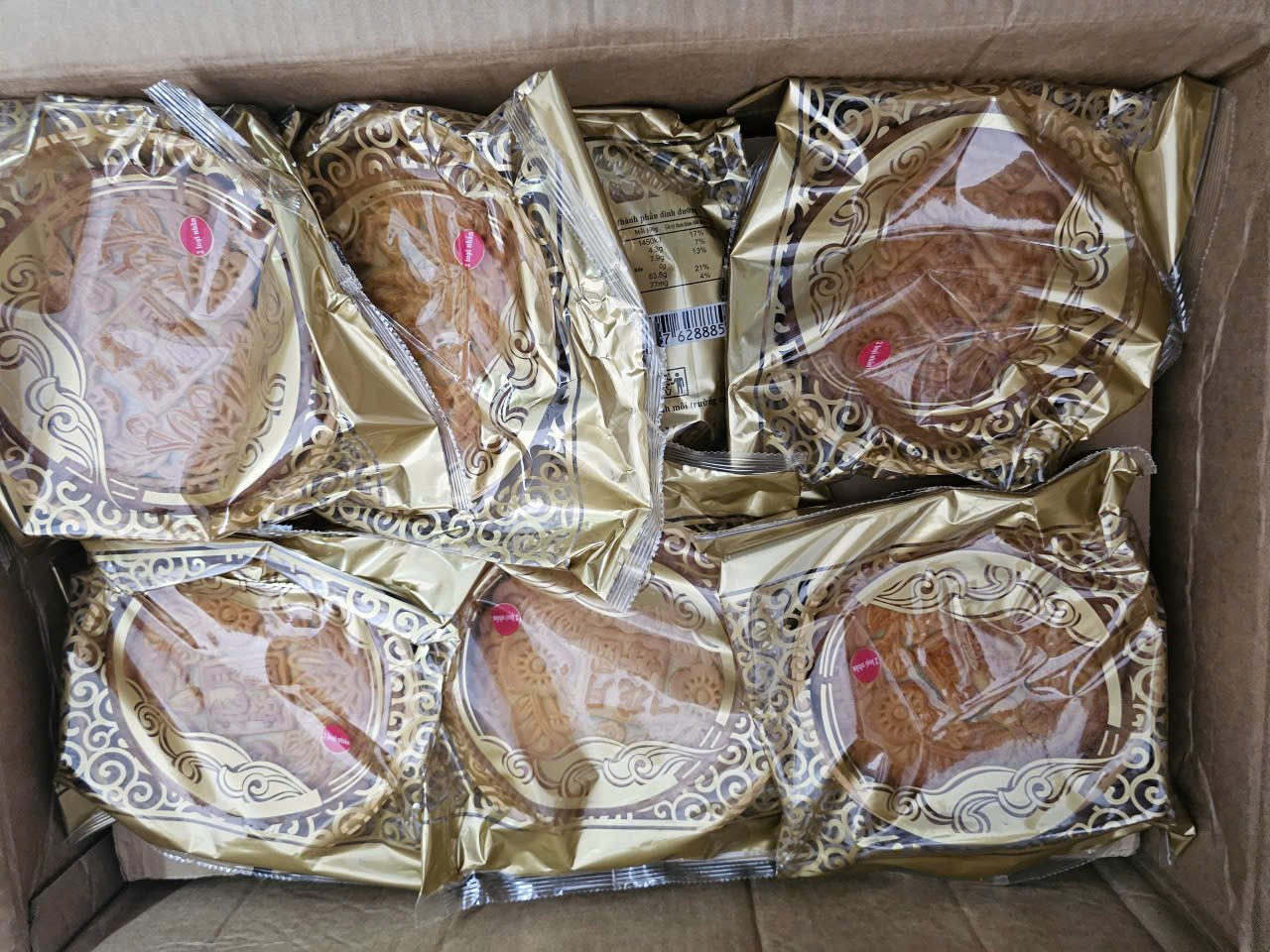 Thu giữ 600 bánh trung thu nhập lậu