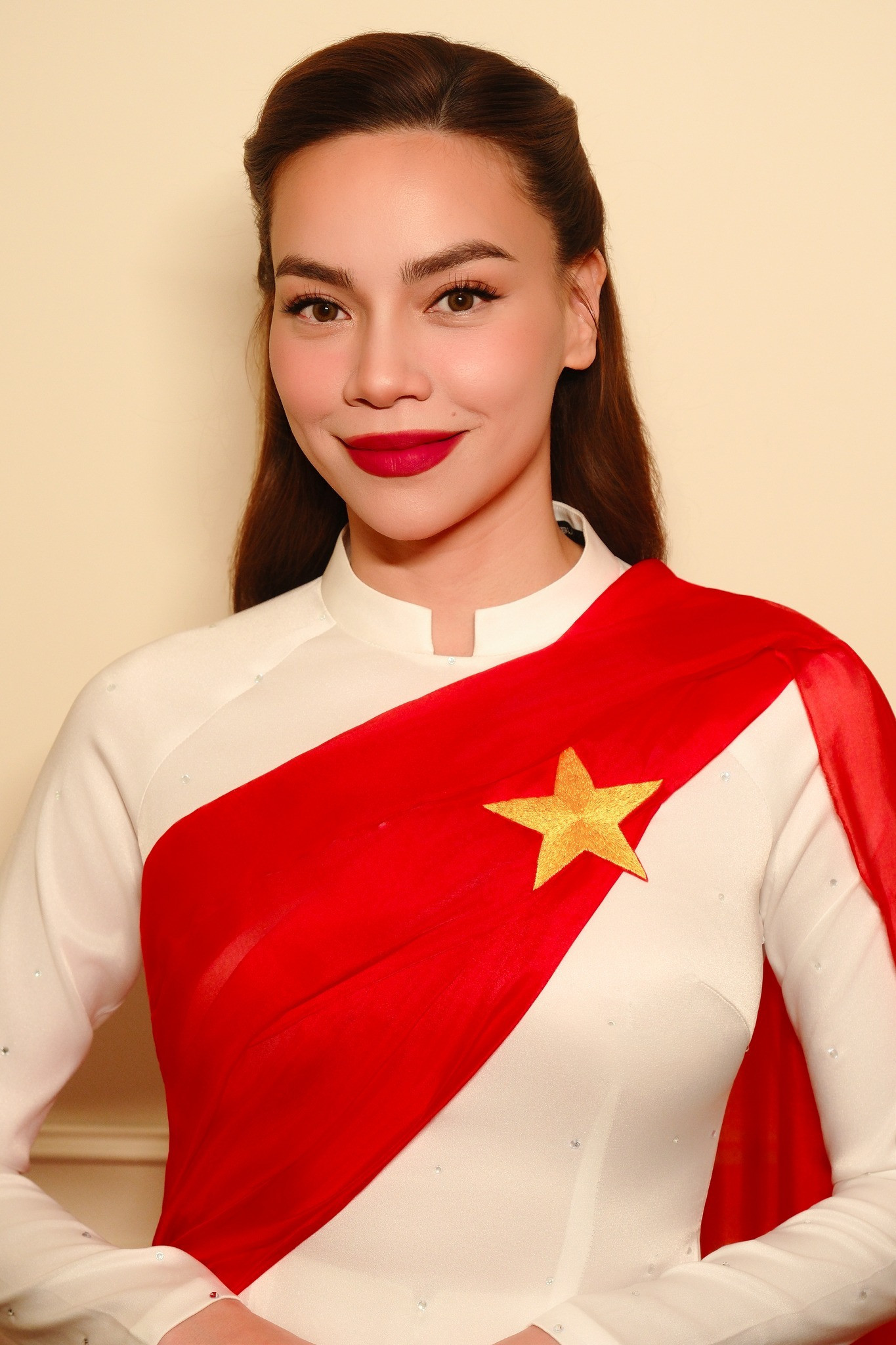 Hồ Ngọc Hà đáp trả khi bị so sánh với Mỹ Tâm