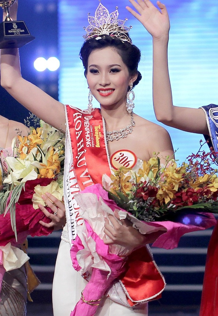 Đặng Thu Thảo từng có cuộc sống vất vả trước khi đăng quang.