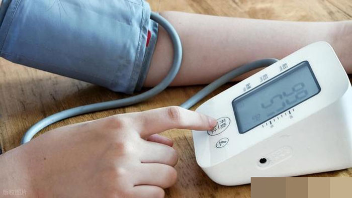 Huyết áp cao 1 điều cấm kỵ buổi ssáng 2 điều không làm buổi trưa 3 điều tránh buổi tối