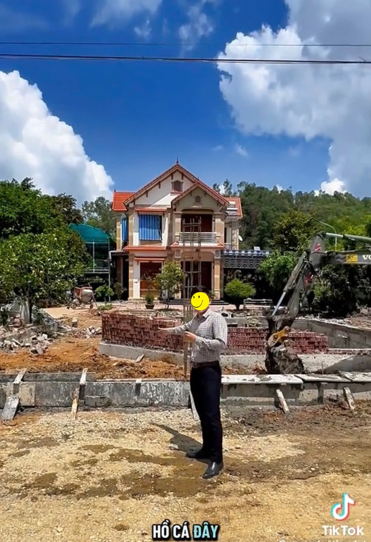 Lộ hình ảnh Đỗ Thị Hà tu sửa nhà ở quê đám cưới hào môn lớn nhất nhì Vbiz sắp diễn ra