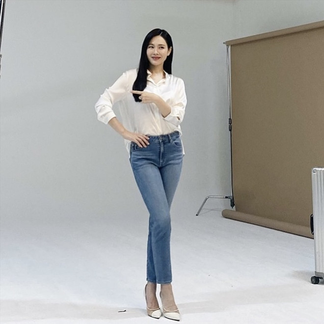 Son Ye Jin đã làm gì để có vóc dáng thanh thoát ở tuổi 43