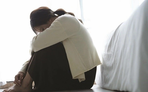 stress vi nep song nha chong hinh anh 1