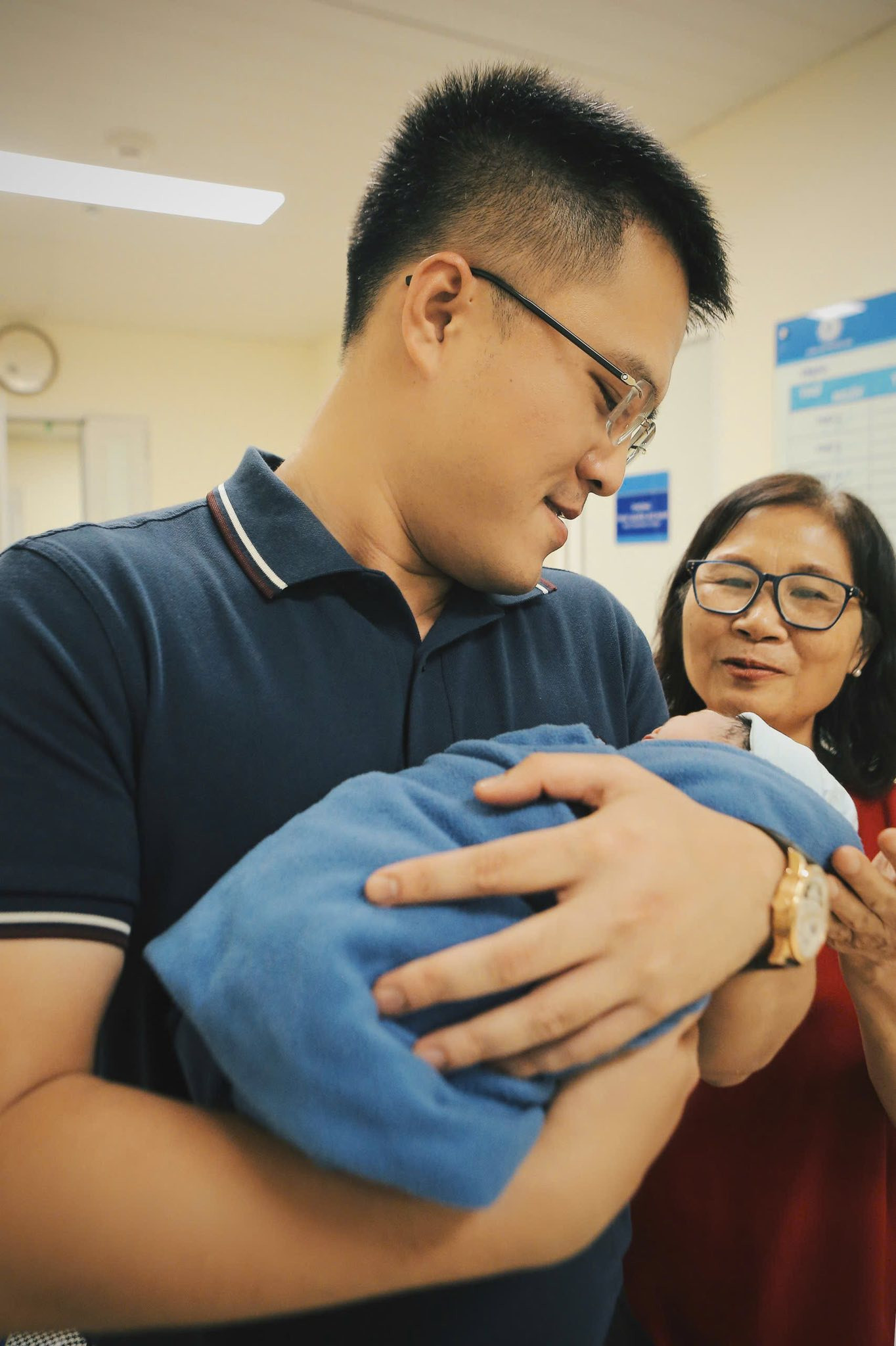 Ảnh hiếm hoi của con trai Hoa hậu Ngọc Hân trong ngày đặc biệt - Ảnh 7.