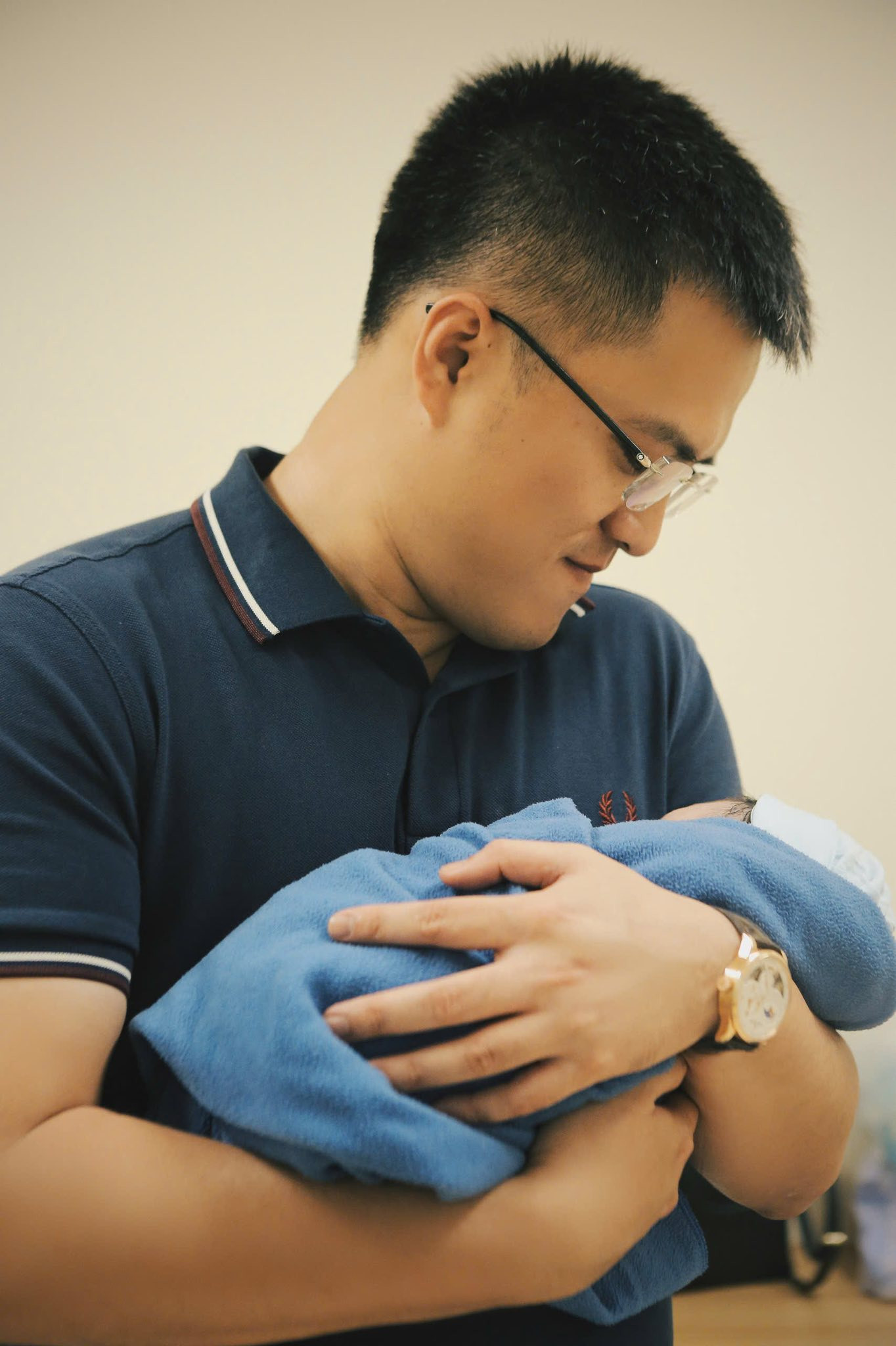 Ảnh hiếm hoi của con trai Hoa hậu Ngọc Hân trong ngày đặc biệt - Ảnh 8.