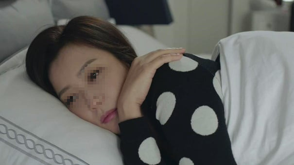 Dọn nhà chuyển đi nơi khác, tôi rơi nước mắt phát hiện bí mật đau lòng của người chồng quá cố - Ảnh 1.