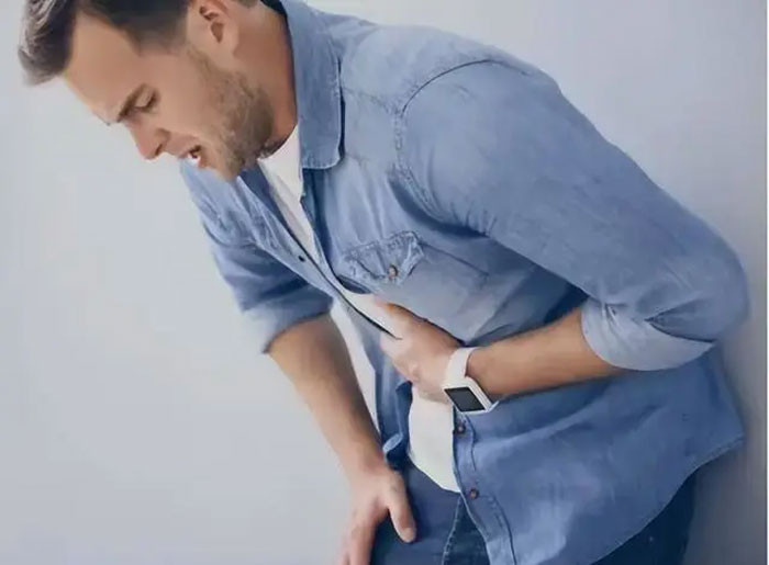 Người dễ mắc ung thư đại tràng thường có 4 thói quen này hi vọng bạn không có