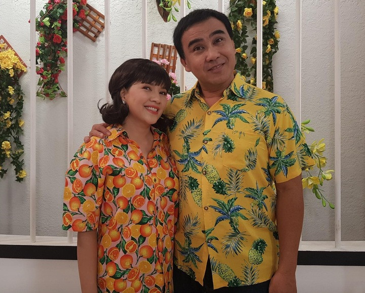 Quyền Linh đăng lại bức ảnh kỷ niệm bên Ngọc Trinh.