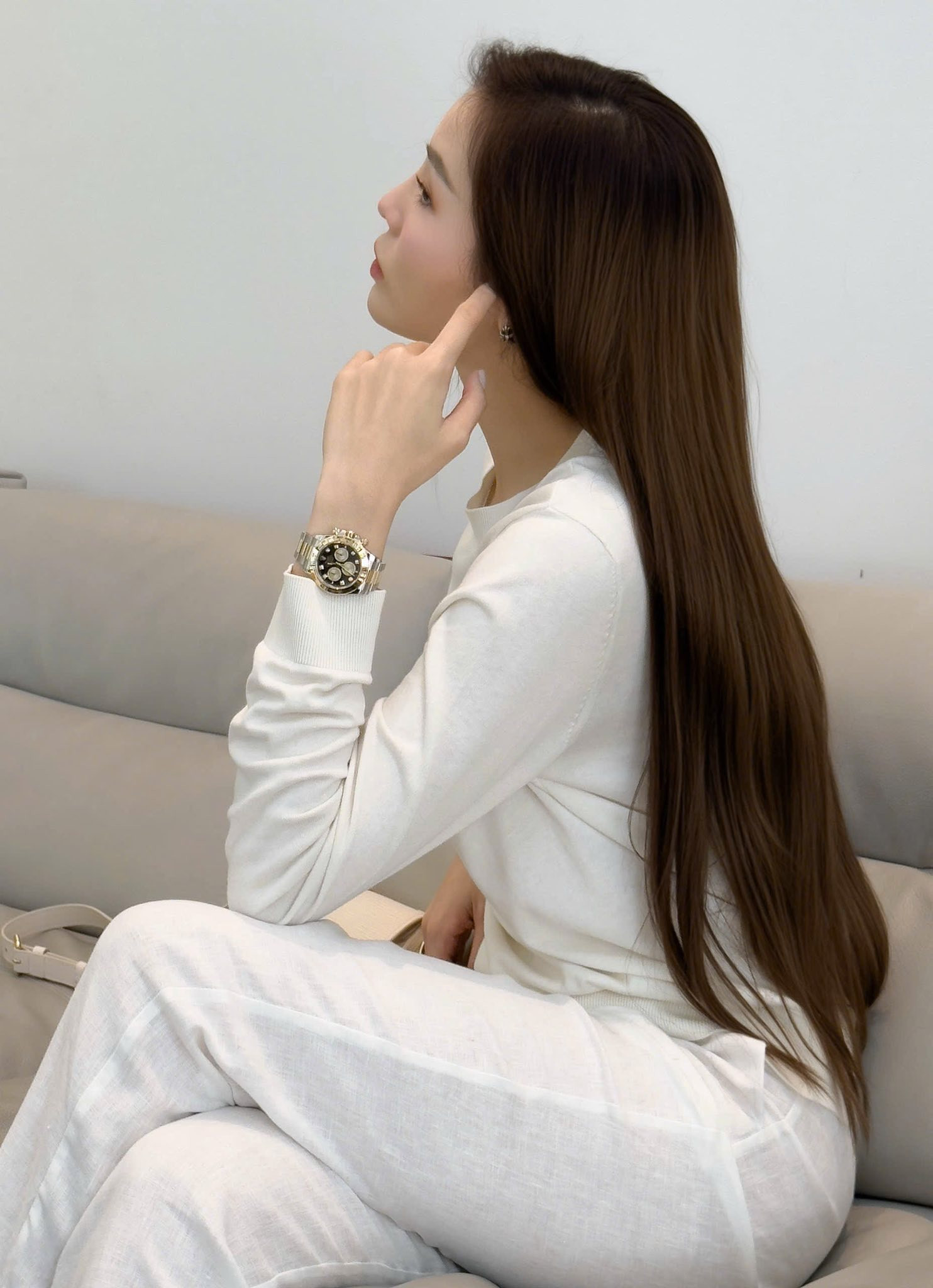 Kỳ Duyên lại vui vui tậu đồng hồ giá gần 1 tỷ đồng bổ sung vào BST hàng hiệu khét mù