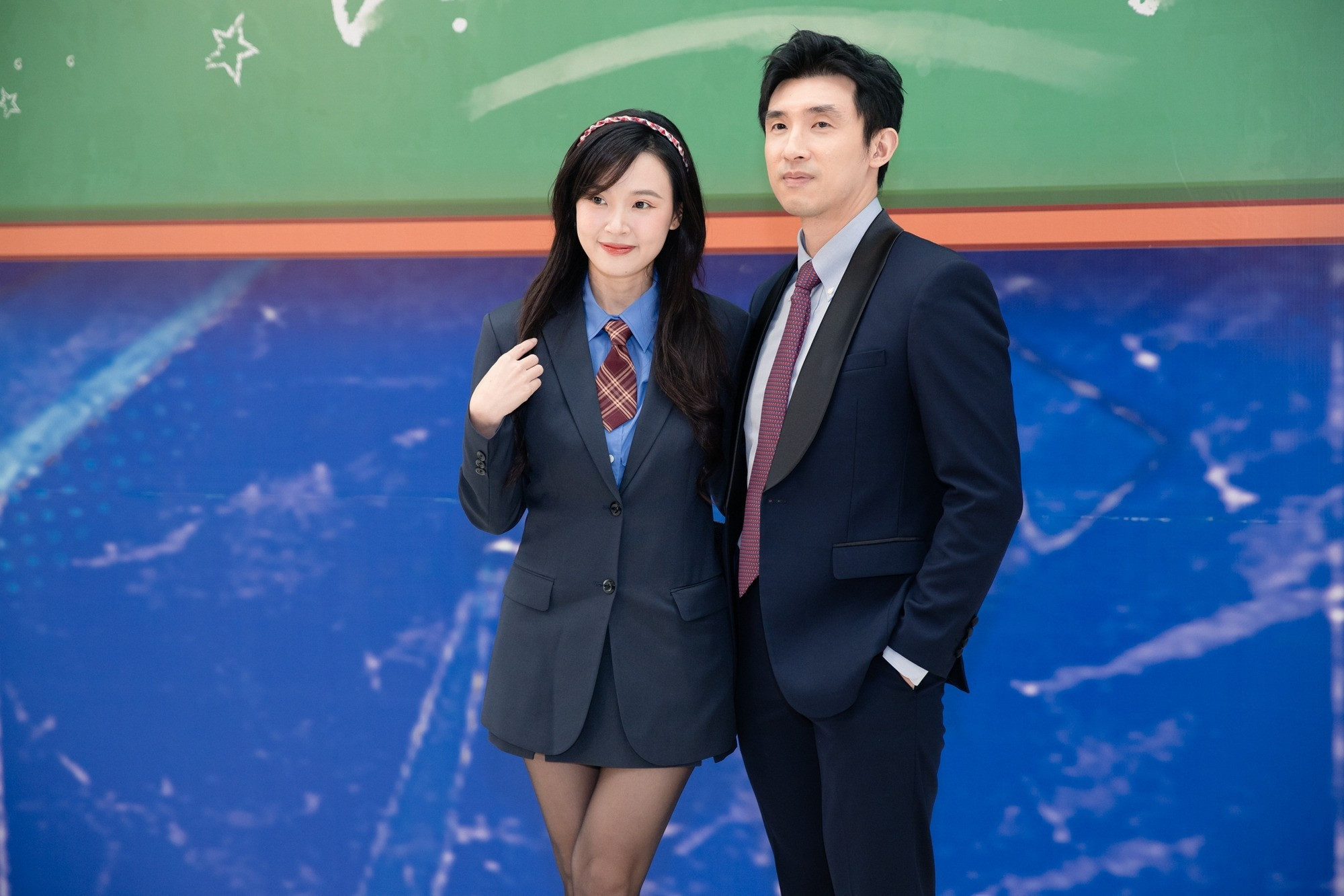 Midu và chồng du lịch Hàn Quốc ngỡ ngàng diện mạo thiếu gia Minh Đạt