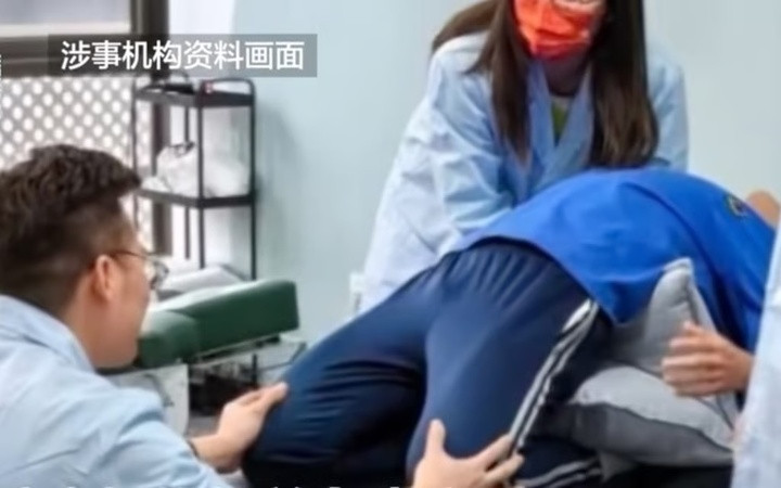 Chiều cao đã giảm trở lại chỉ hai tuần sau khi quá trình điều trị kết thúc. (Ảnh: QQ)